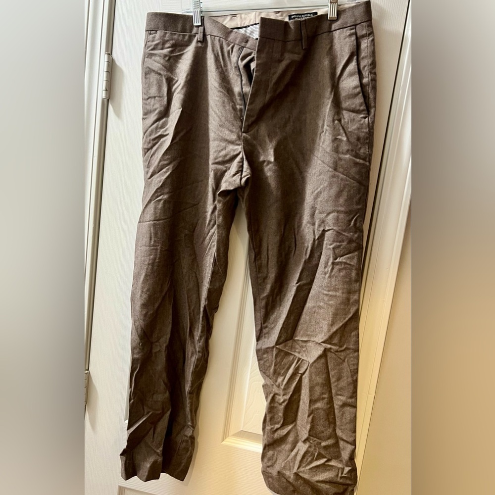 Banana Republic Men’s Tailored Slim Fit Dress Pants